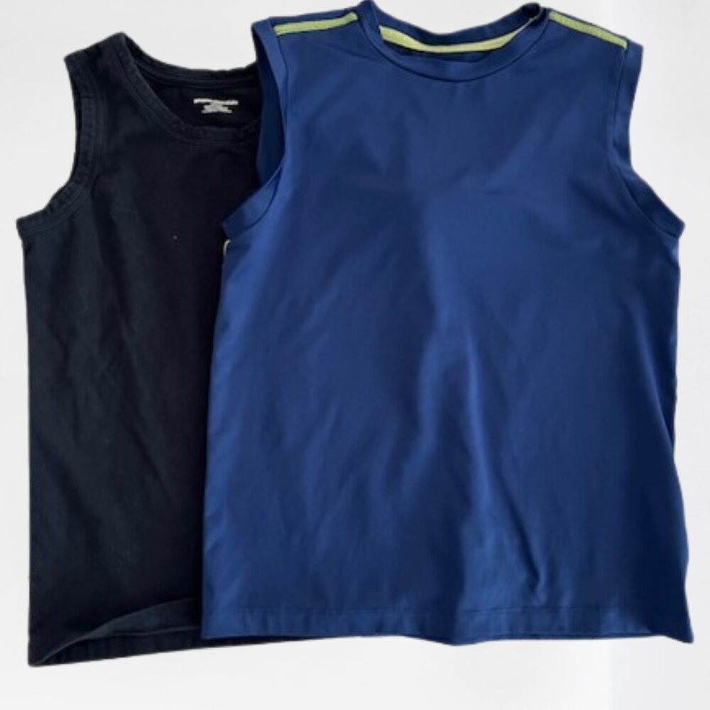 2 Amazon Essentials Tank Tops - Size Small (Child)